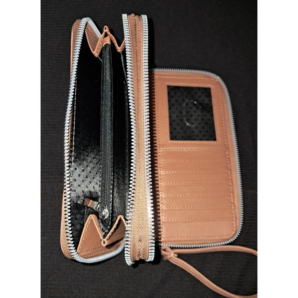 Apt 9 wrist wallet, Brown, 8‎ x 4.5 x 2, zip close